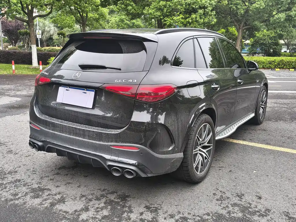 Mercedes-Benz GLC AMG 2024 — фото 11