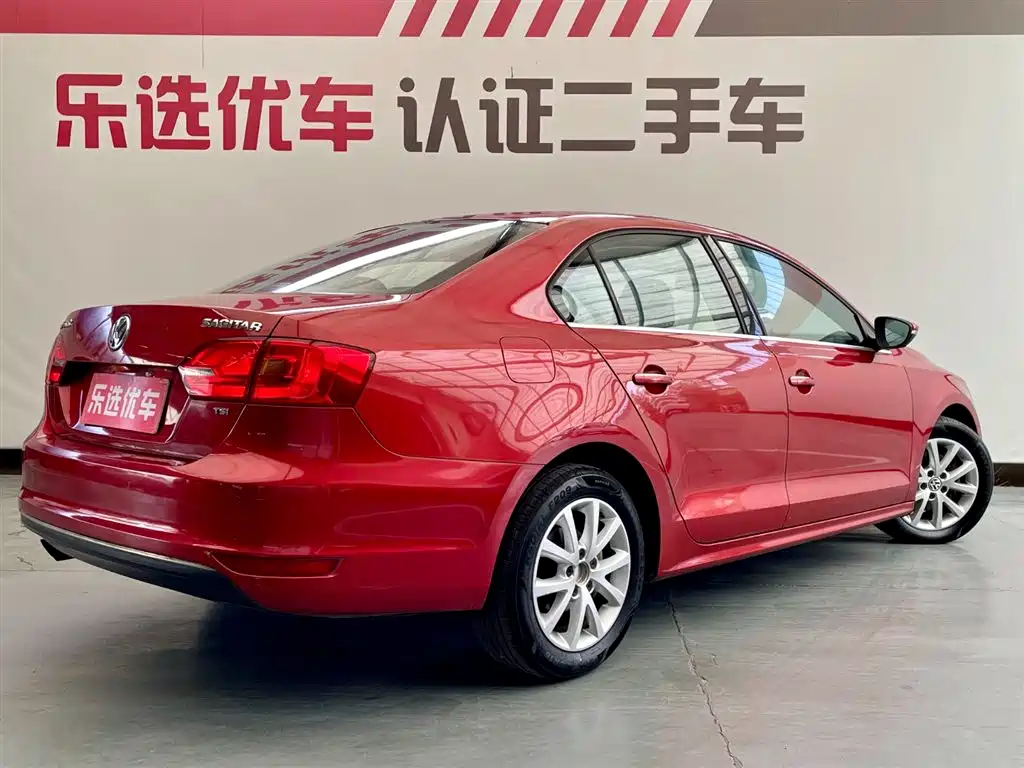 Volkswagen Sagitar 2012