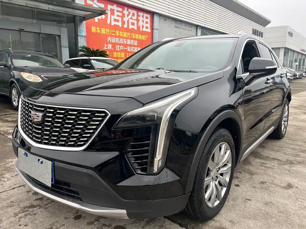 Cadillac XT4 2019 — фото 1