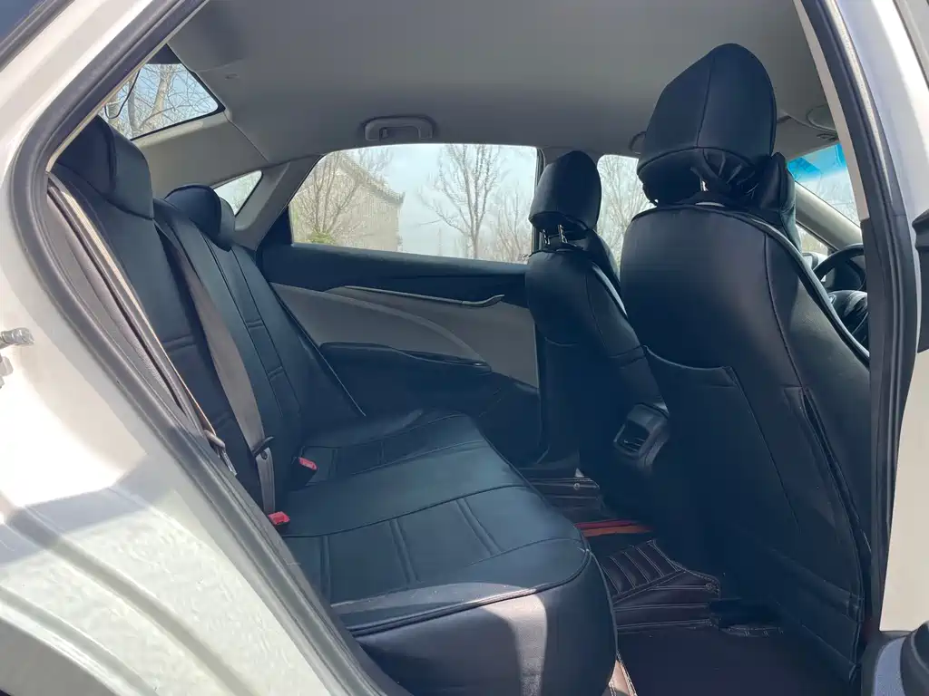 Buick Excelle GT 2017 — фото 14