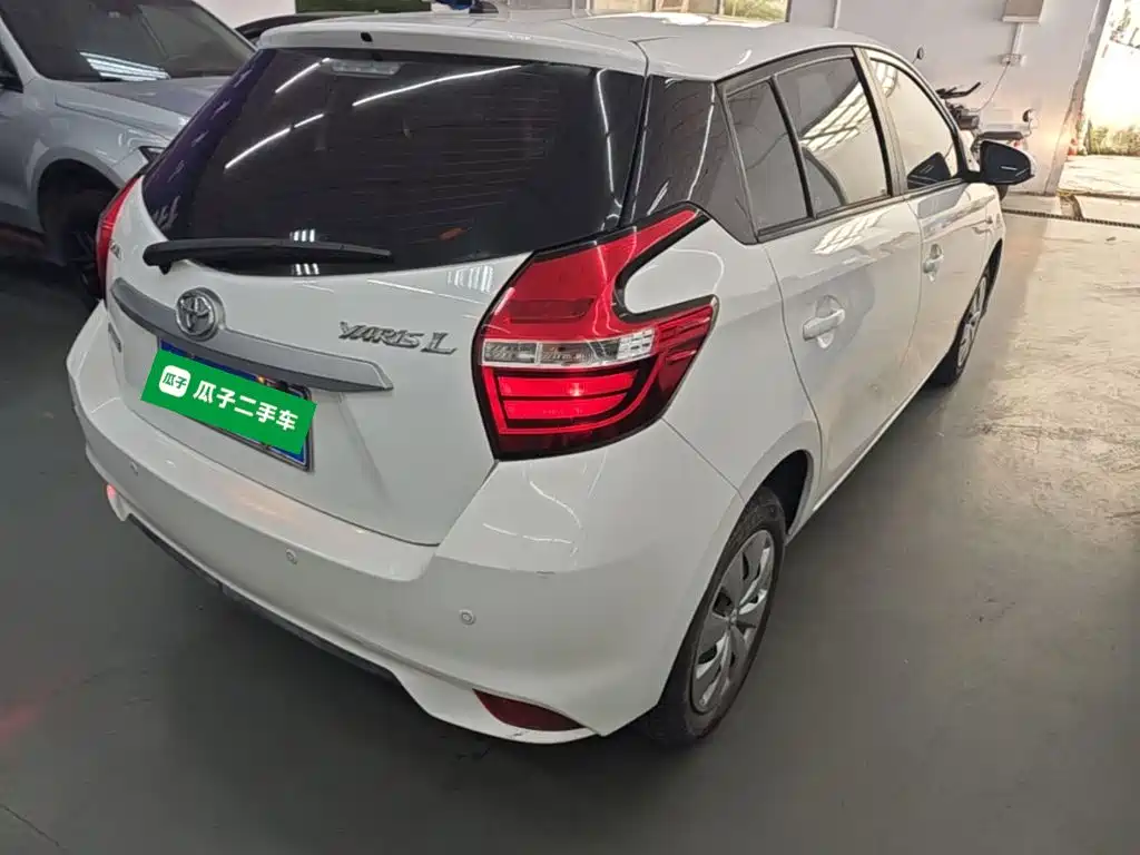 Toyota Yaris L 2020
