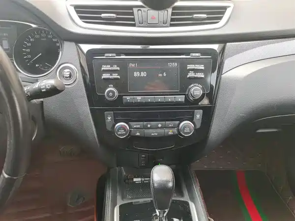 Nissan X-Trail 2014