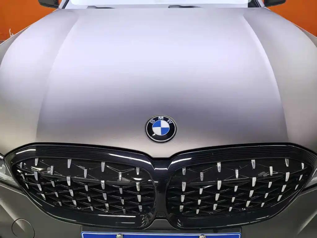BMW 3 Series 2019 — фото 10