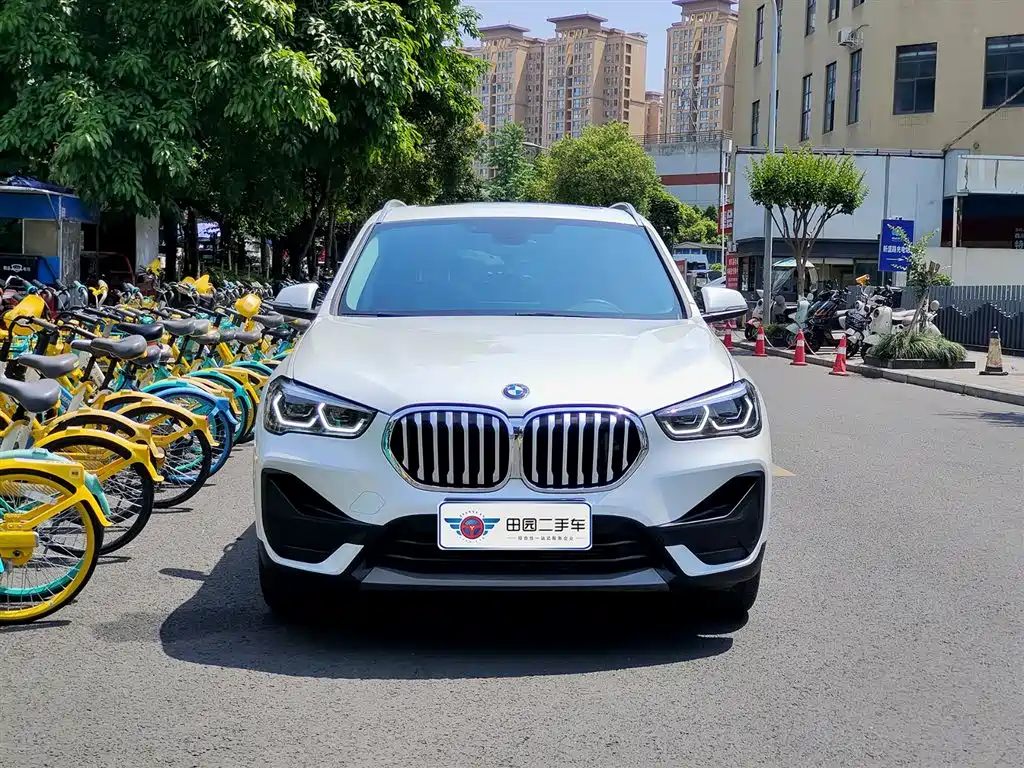BMW X1 2022 — фото 2