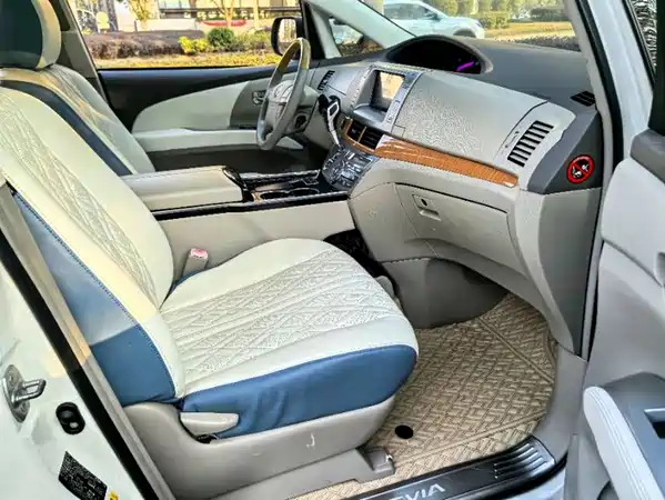 Toyota Previa 2008