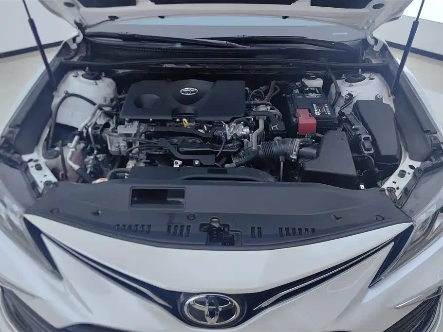 Toyota Camry 2024 — фото 10