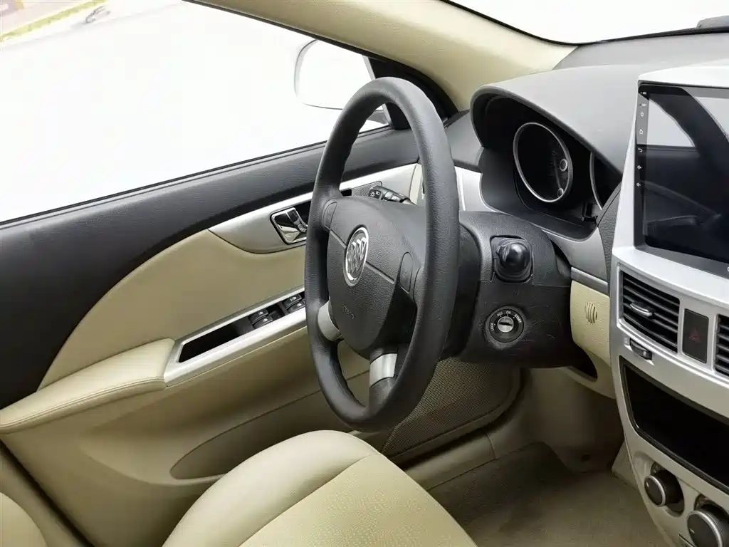 Buick Excelle 2014 — фото 22