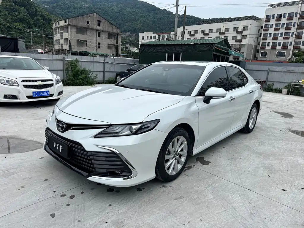 Toyota Camry 2023