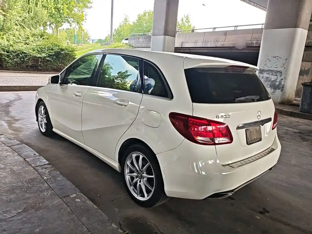 Mercedes-Benz B-Class 2015 — фото 5