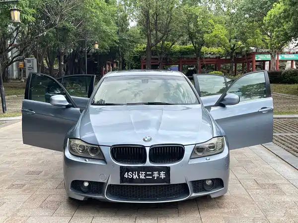 BMW 3 Series 2011