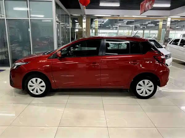 Toyota Yaris L 2016