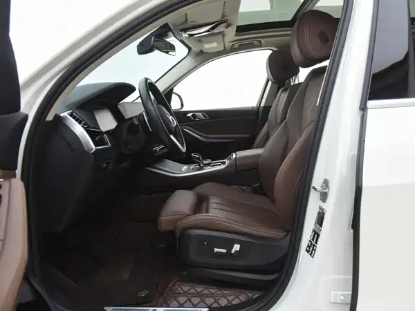 BMW X5 2021