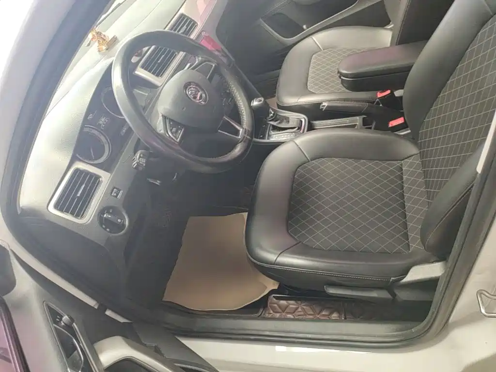 Skoda Rapid 2019 — фото 15