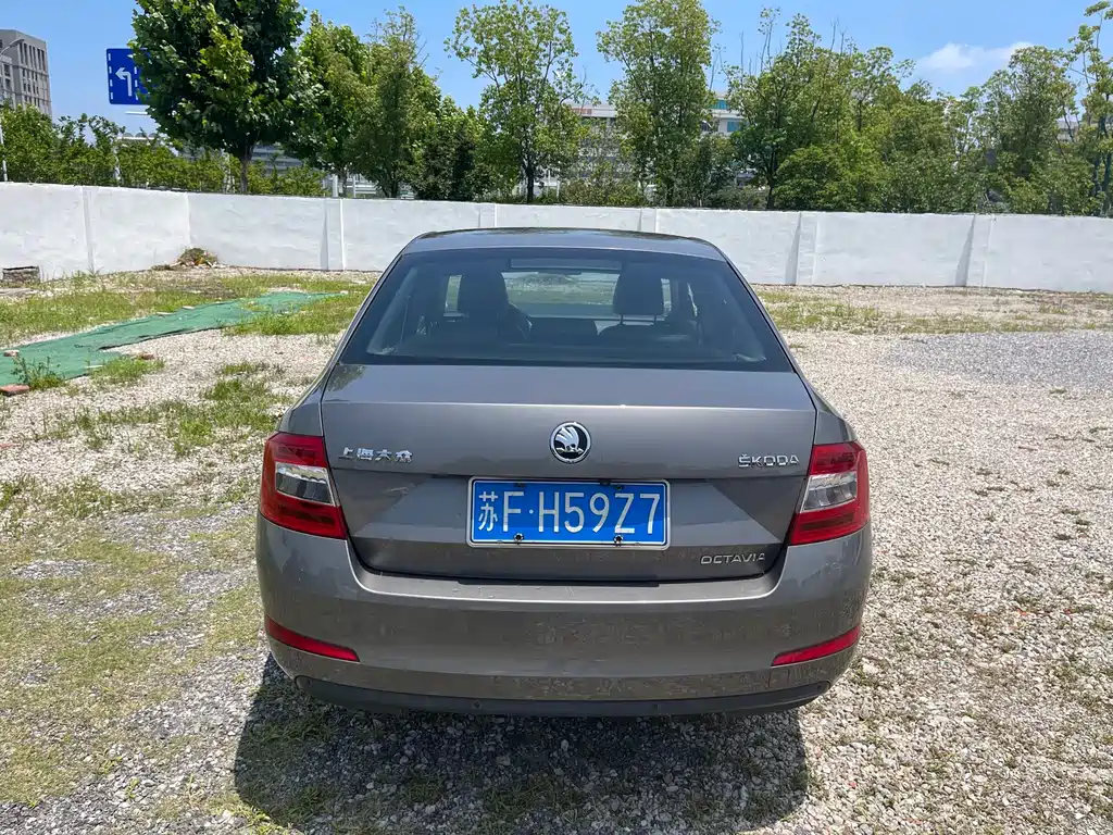 Skoda Octavia 2016 — фото 8