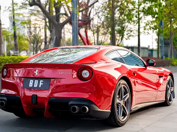 Ferrari F12berlinetta 2013