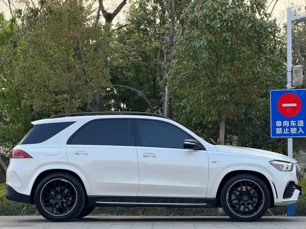 Mercedes-Benz GLE AMG 2023 — фото 4