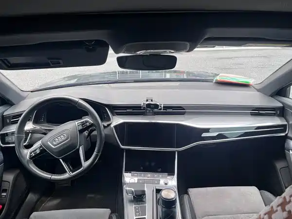 Audi A6L 2020