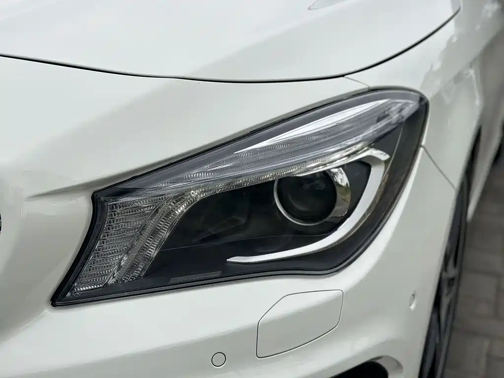 Mercedes-Benz CLA 2015 — фото 11