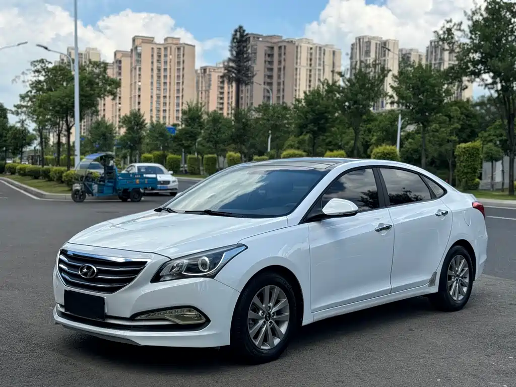 Hyundai Mistra 2015 — фото 1
