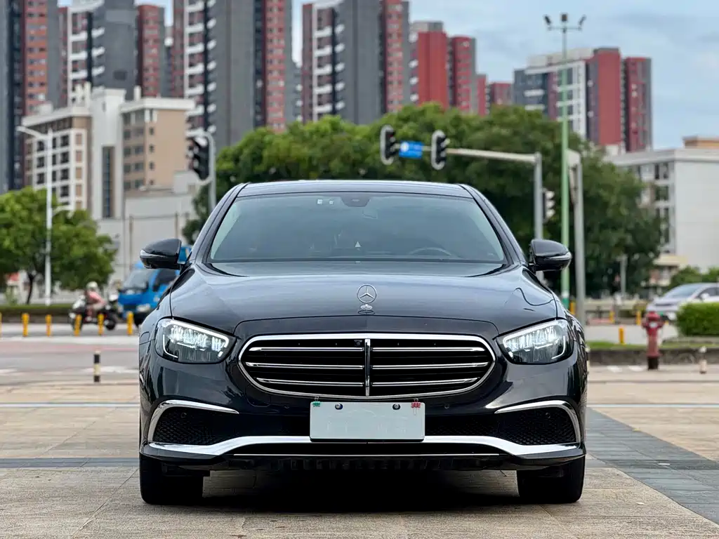 Mercedes-Benz E-Class 2023 — фото 2