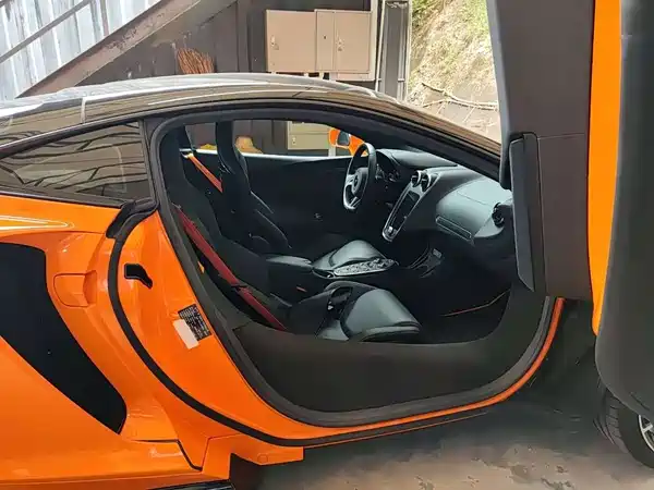McLaren GT 2022