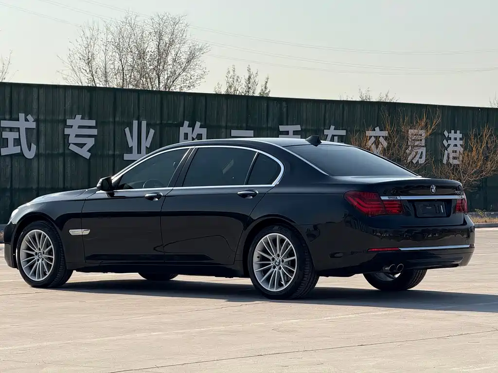 BMW 7 Series 2015 — фото 4