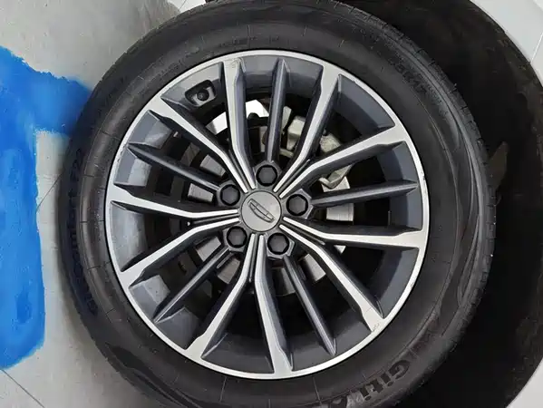 Geely Xingrui 2021