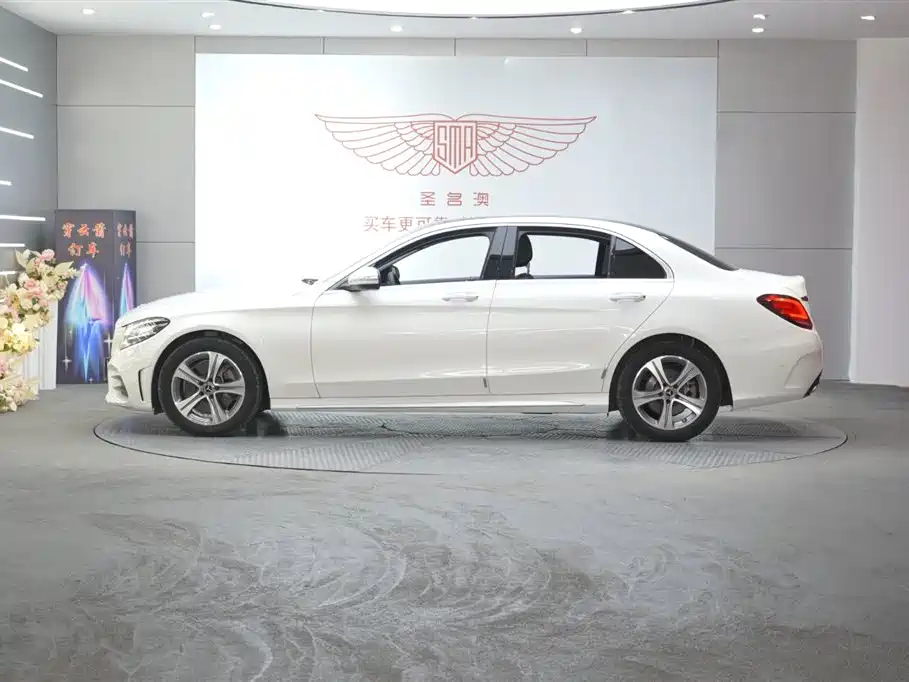 Mercedes-Benz C-Class 2020 — фото 2