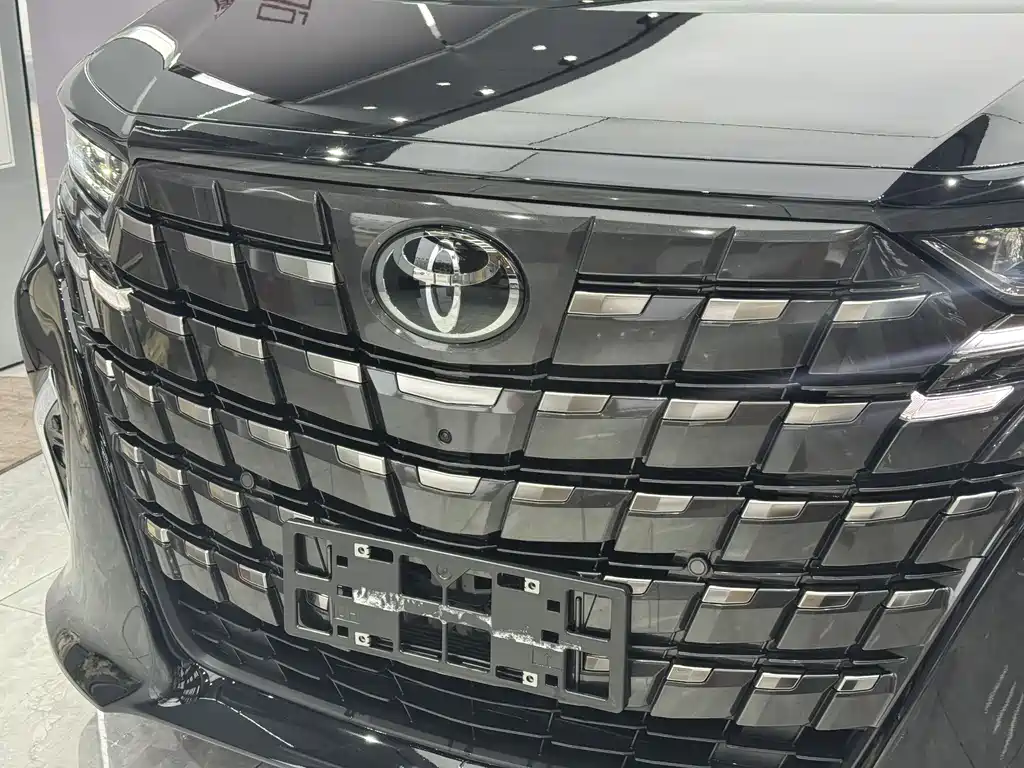 Toyota Alphard 2025 — фото 7