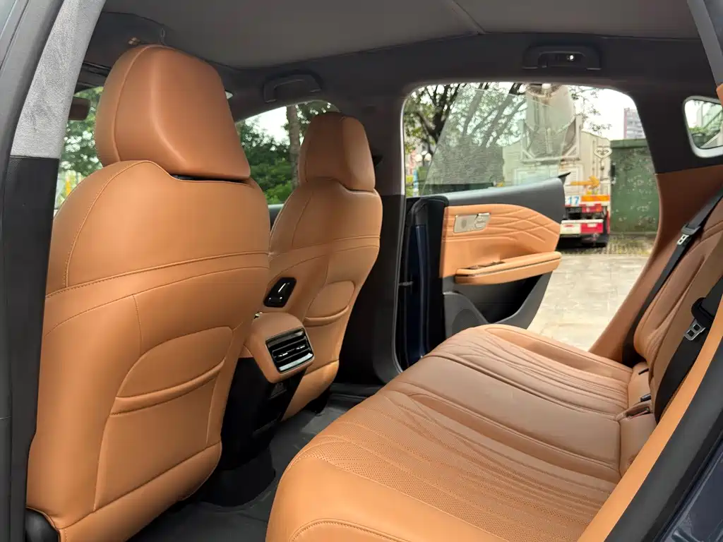 Geely Galaxy Starshine 8 2025 — фото 25