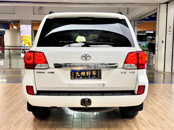 Toyota Land Cruiser 2012