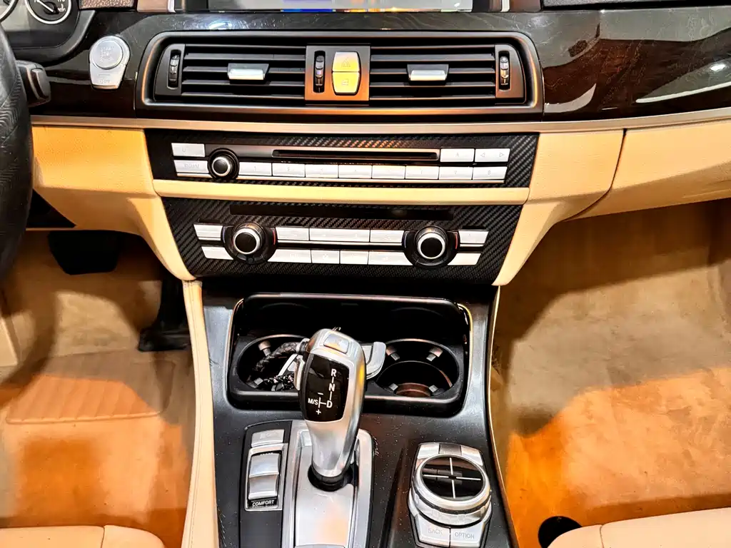 BMW 5 Series 2013 — фото 18
