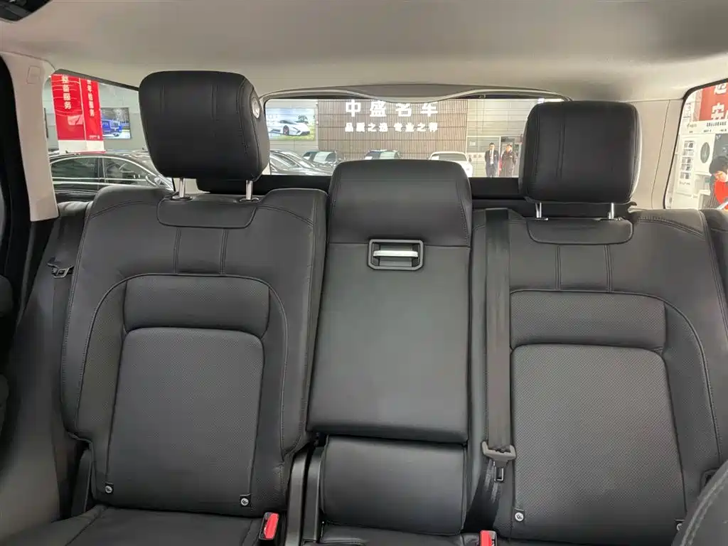 Land Rover Range Rover 2018 — фото 13