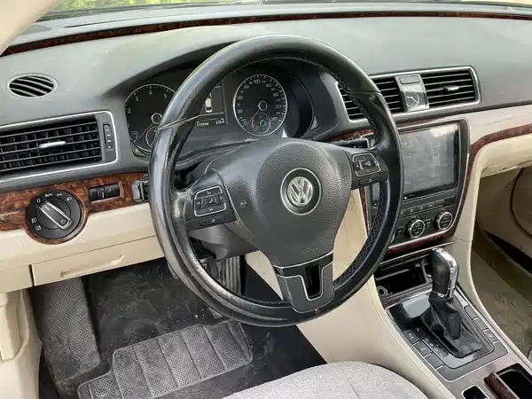 Volkswagen Passat 2012