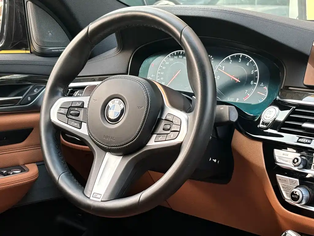 BMW 6 Series GT 2019 — фото 17