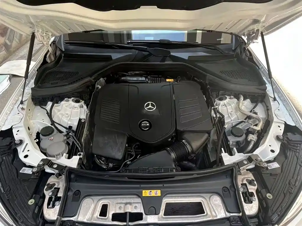 Mercedes-Benz GLC 2023