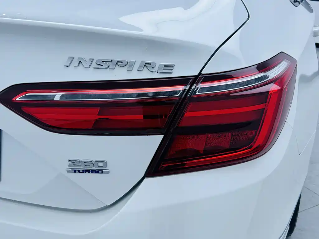 Honda Inspire 2021 — фото 11