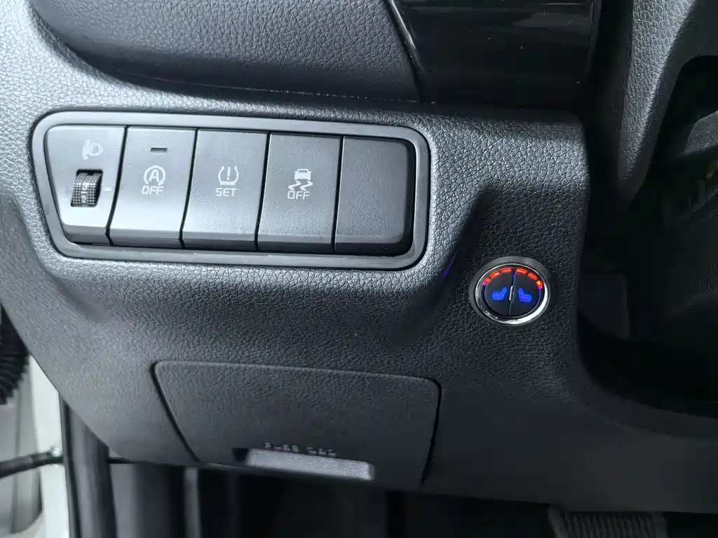 Kia KX3 2022 — фото 16