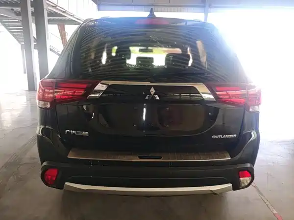 Mitsubishi Outlander 2018