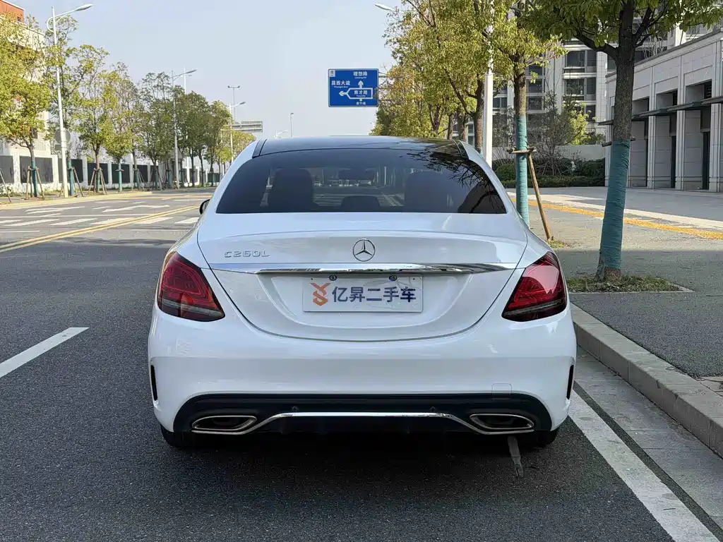 Mercedes-Benz C-Class 2019