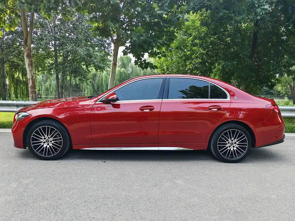 Mercedes-Benz C-Class 2023 — фото 6