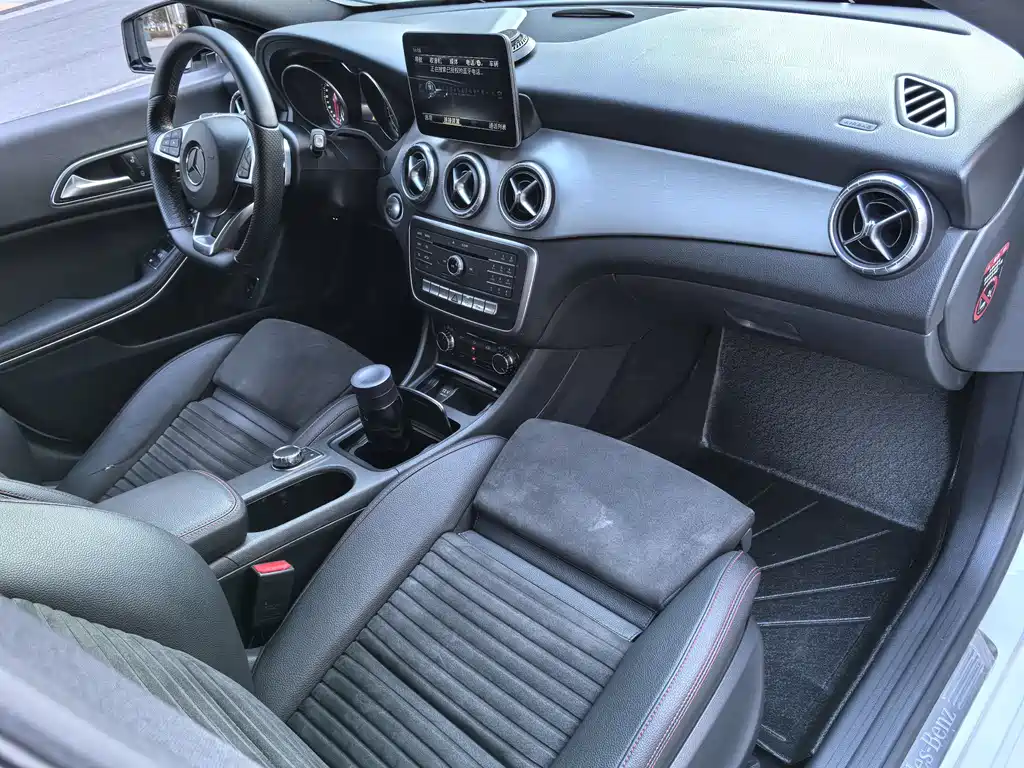 Mercedes-Benz CLA 2017 — фото 10