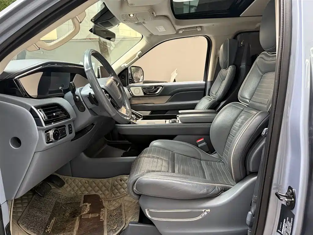 Lincoln Navigator 2019 — фото 4