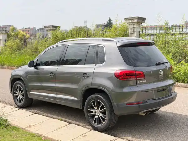 Volkswagen Tiguan 2015