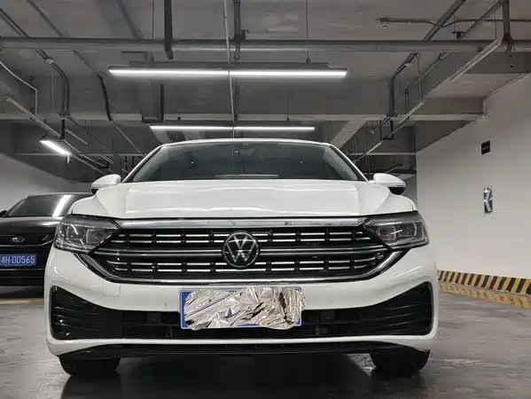 Volkswagen Sagitar 2024