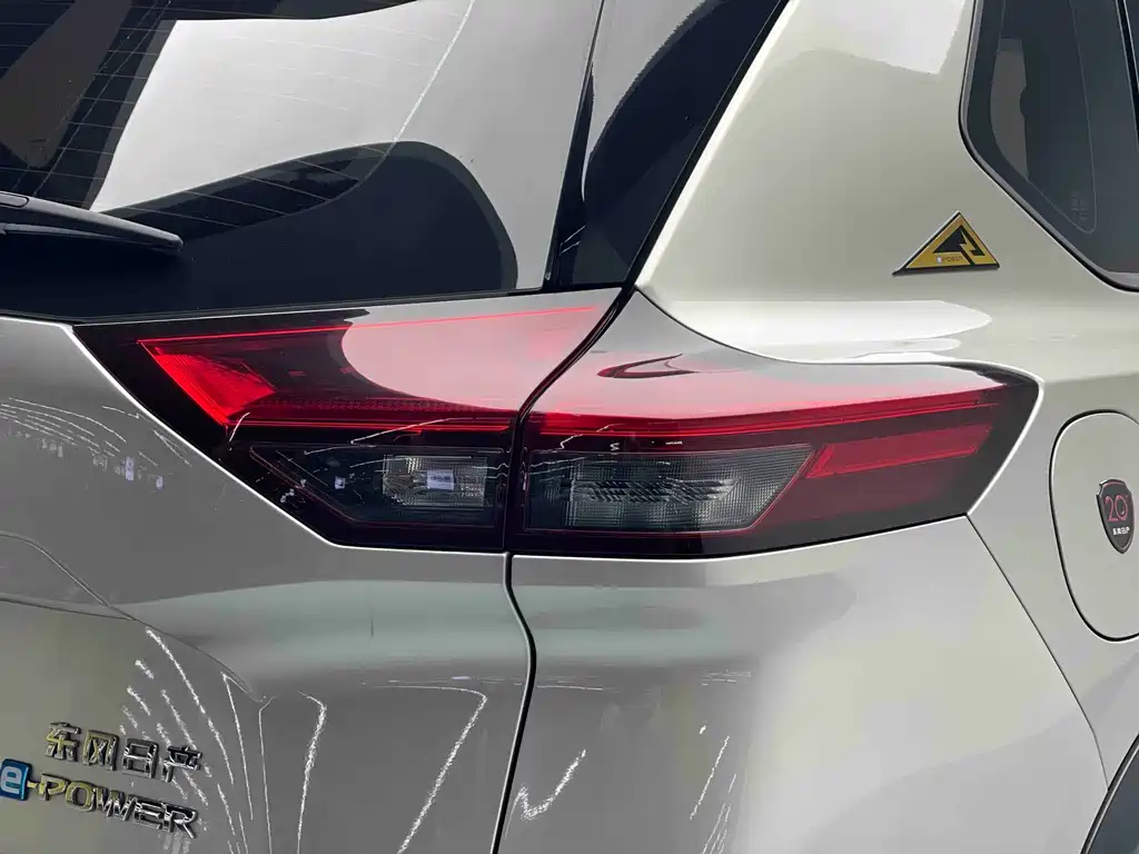 Nissan X-Trail 2024 — фото 9