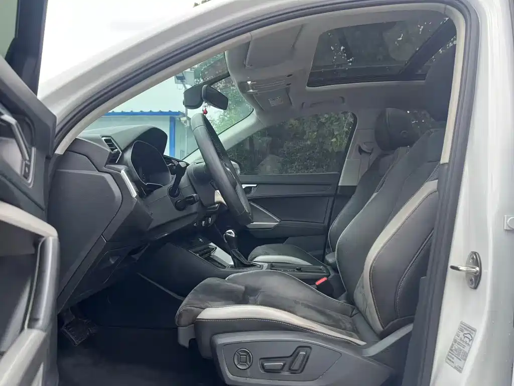Audi Q3 2021