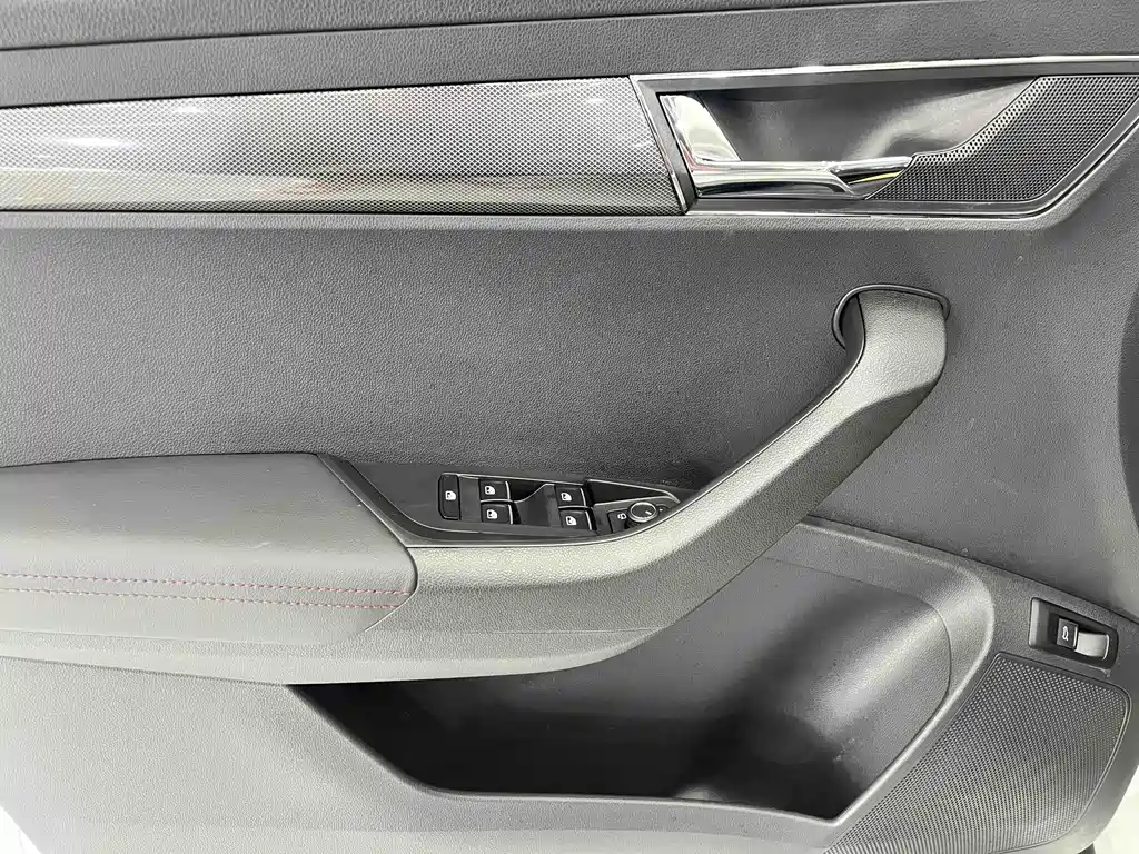 Skoda Karoq 2022 — фото 8