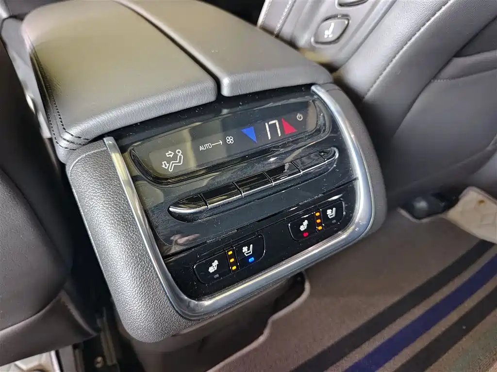 Buick Enclave 2025 — фото 15