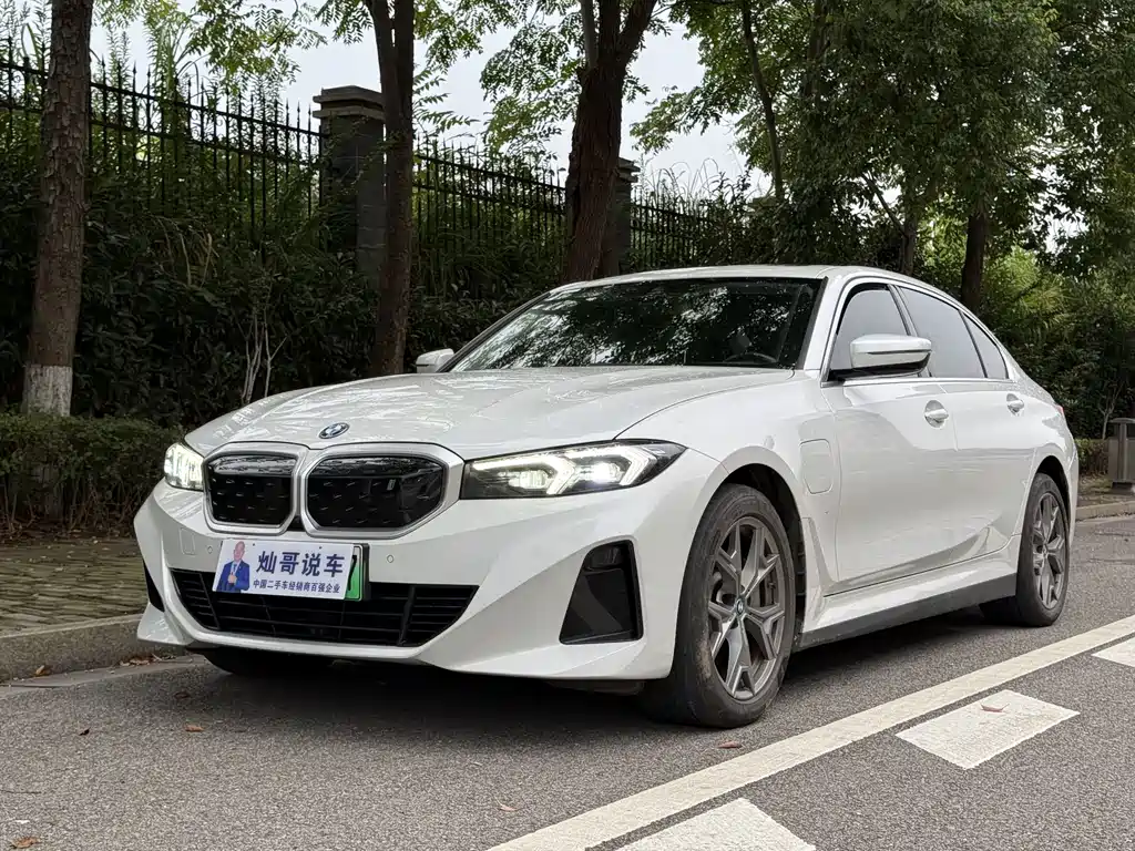 BMW i3 2023 — фото 1